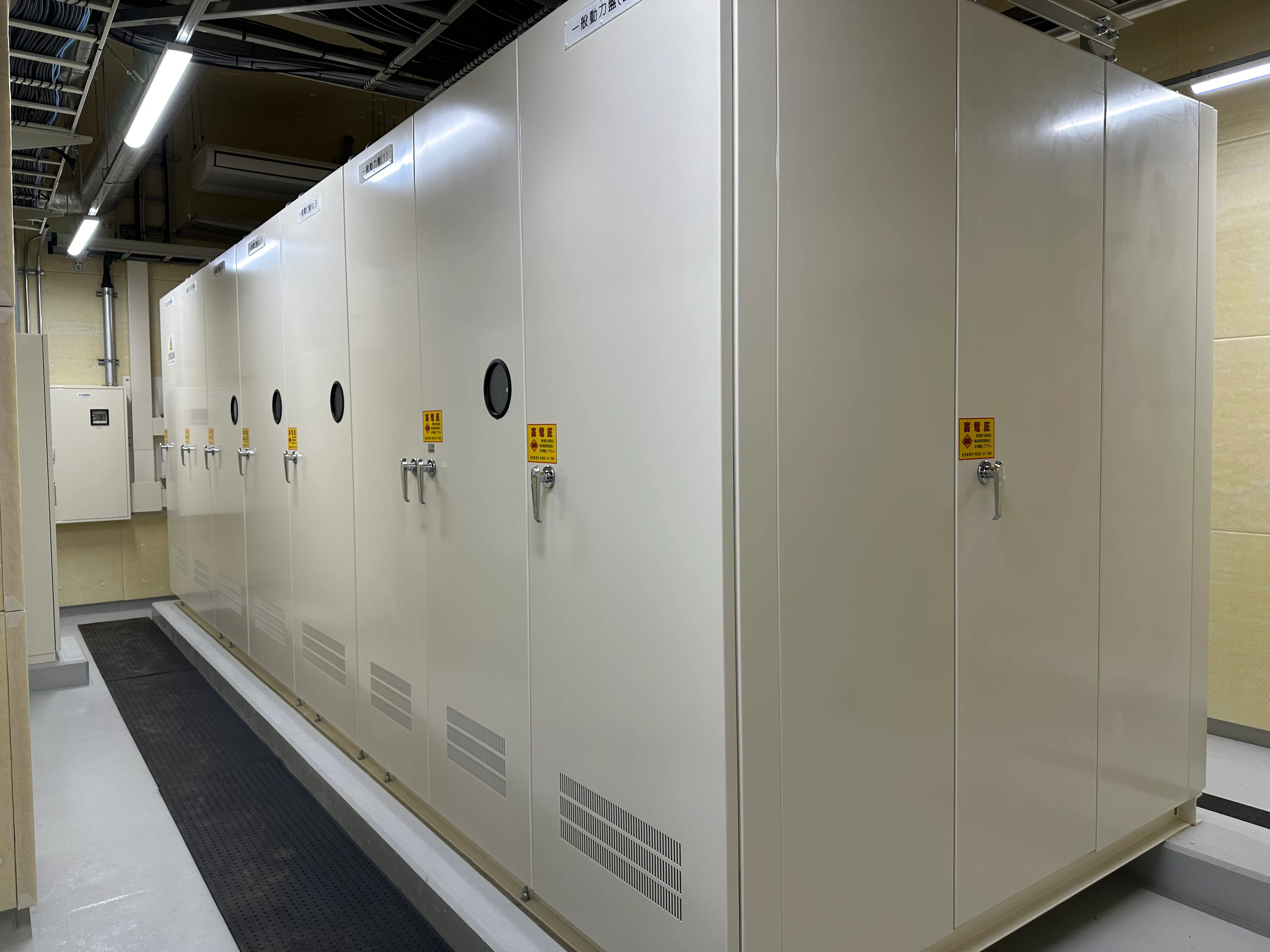 キュービクルQB