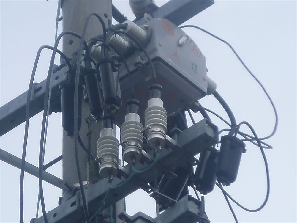 高圧区分開閉器･避雷器取替工事（2016/11月）