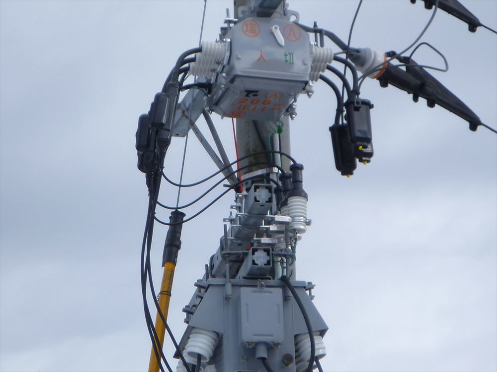 高圧区分開閉器･避雷器取替工事（2016/12月）