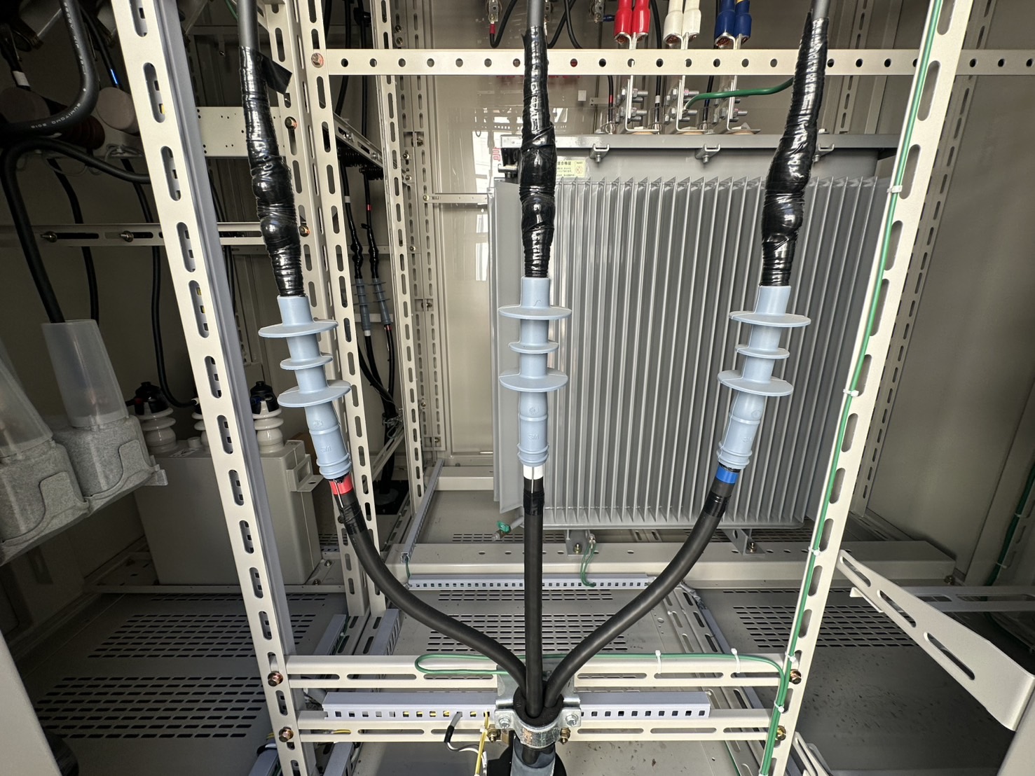某工場キュービクル増設及びその他付帯工事