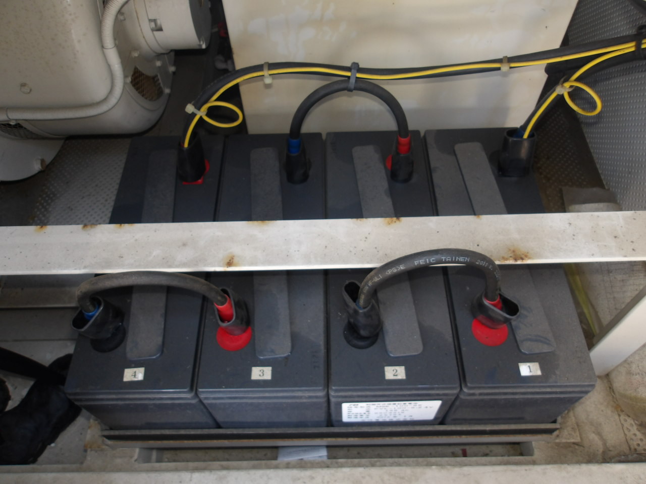 庁舎（小千谷維持管理事務所）　高圧区分開閉器取替工事