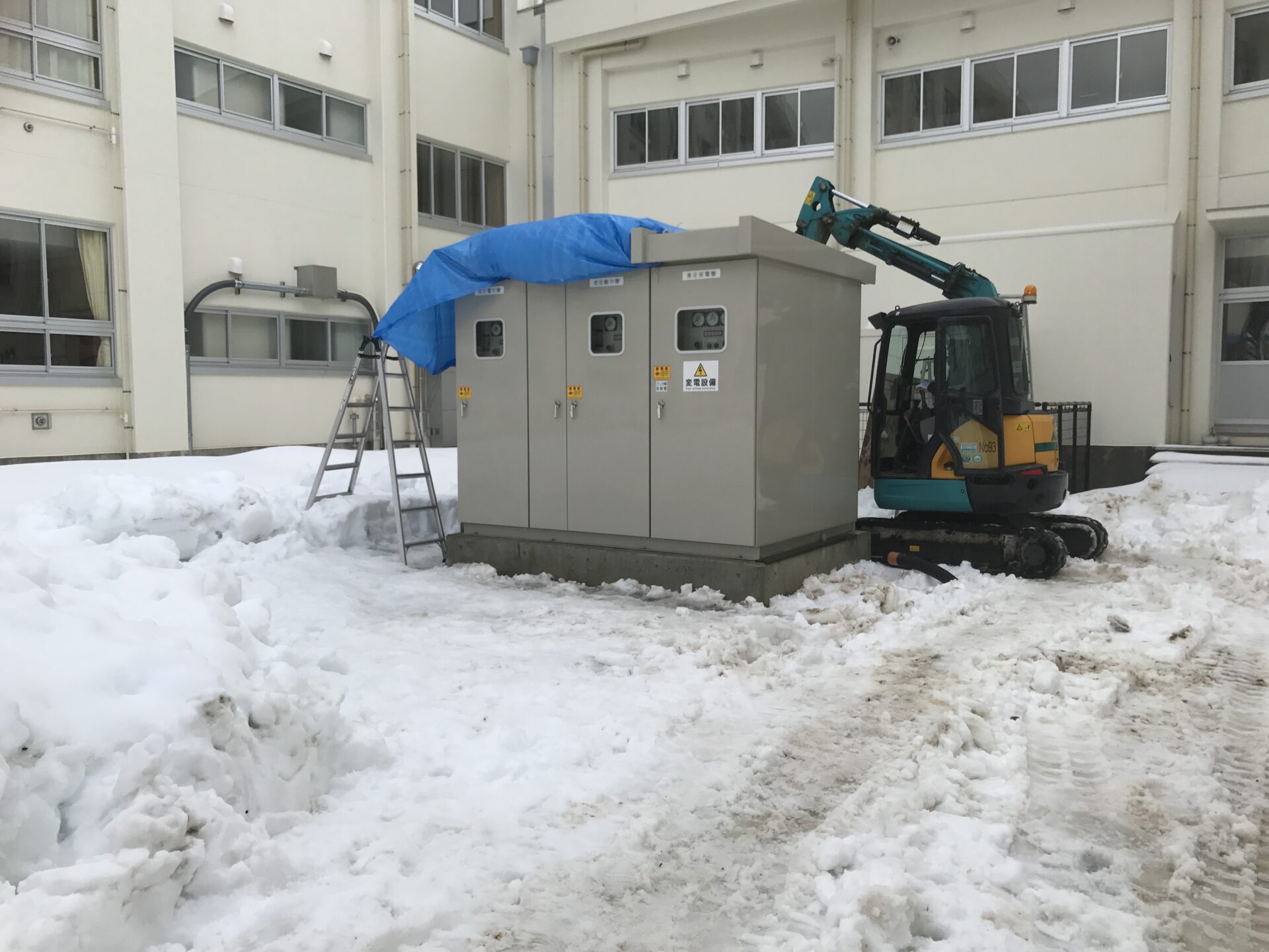 小千谷中学校単相変圧器取替工事